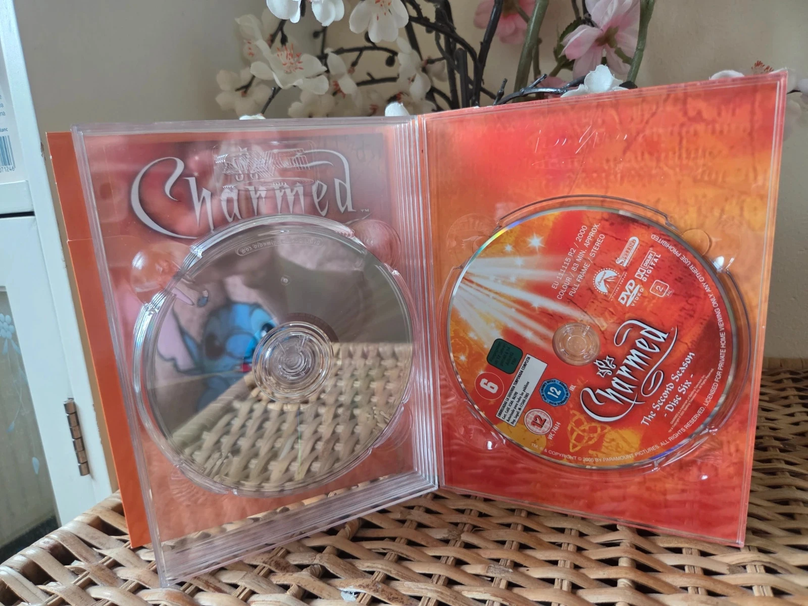 ❤️Coffret Charmed saison 2 complet – photo 10